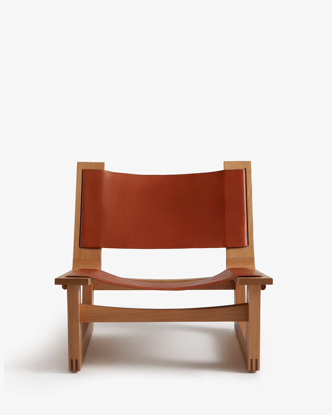 革製のスリングチェア